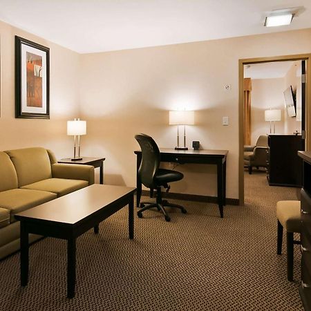 Best Western Bonnyville Inn & Suites Ngoại thất bức ảnh