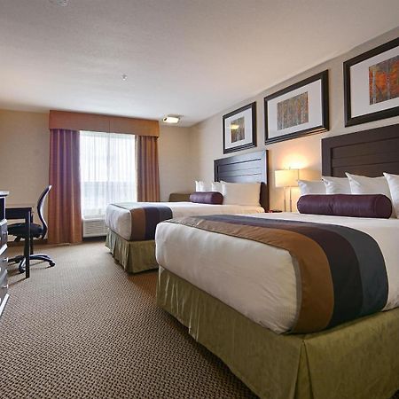 Best Western Bonnyville Inn & Suites Ngoại thất bức ảnh