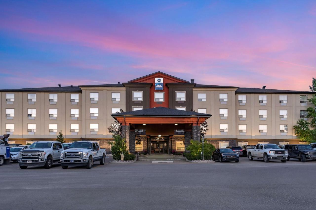Best Western Bonnyville Inn & Suites Ngoại thất bức ảnh