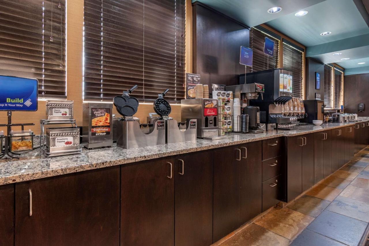 Best Western Bonnyville Inn & Suites Ngoại thất bức ảnh