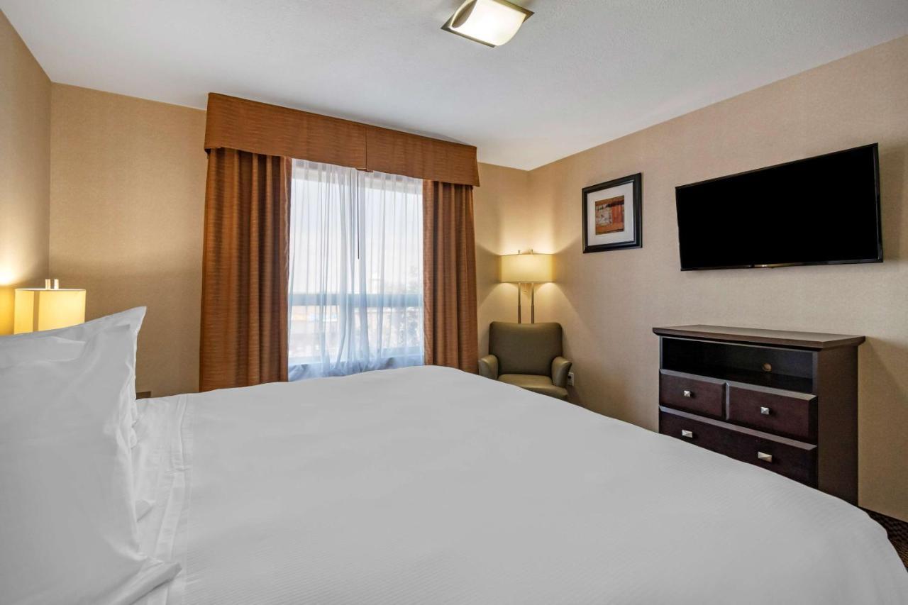 Best Western Bonnyville Inn & Suites Ngoại thất bức ảnh