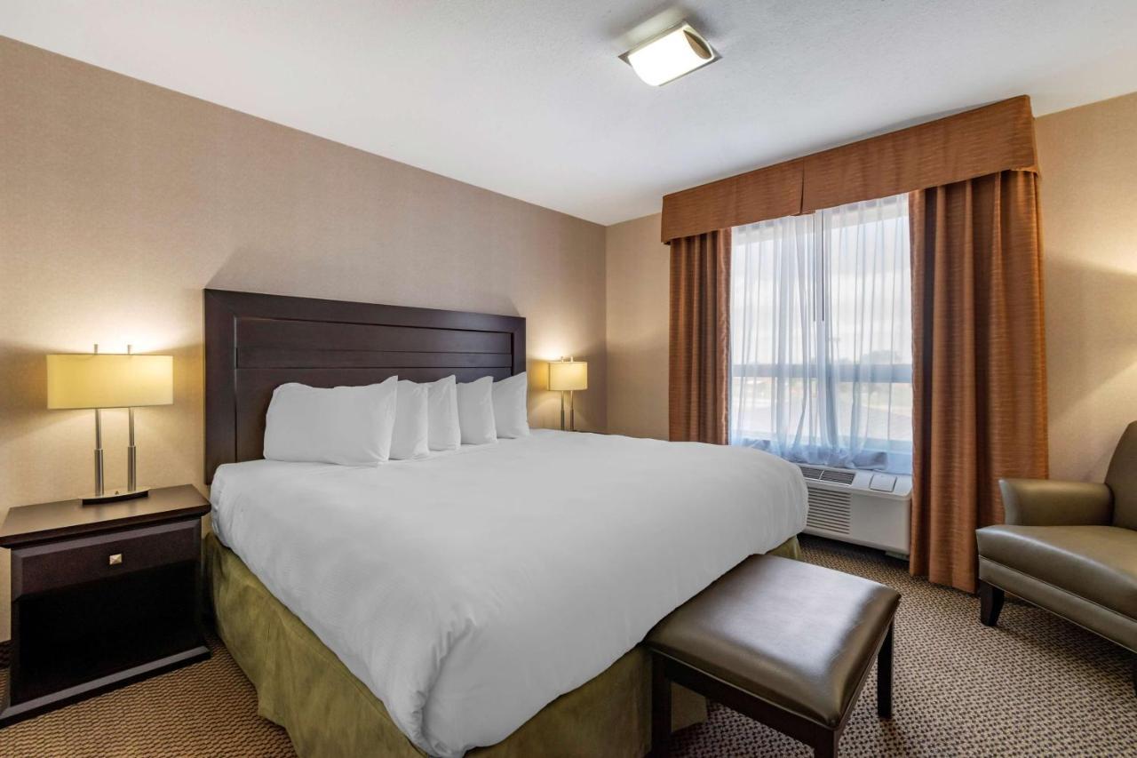 Best Western Bonnyville Inn & Suites Ngoại thất bức ảnh