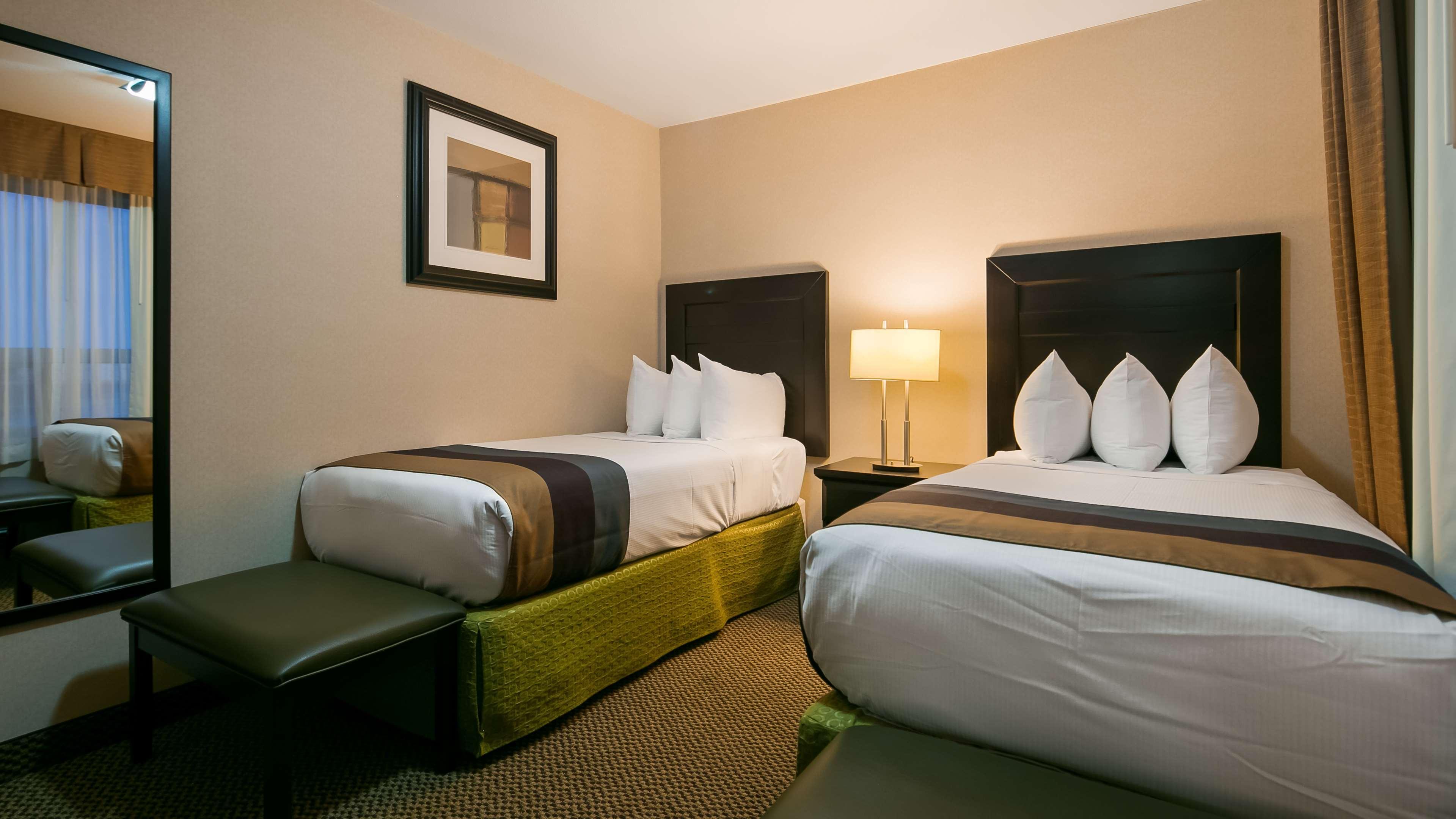 Best Western Bonnyville Inn & Suites Ngoại thất bức ảnh