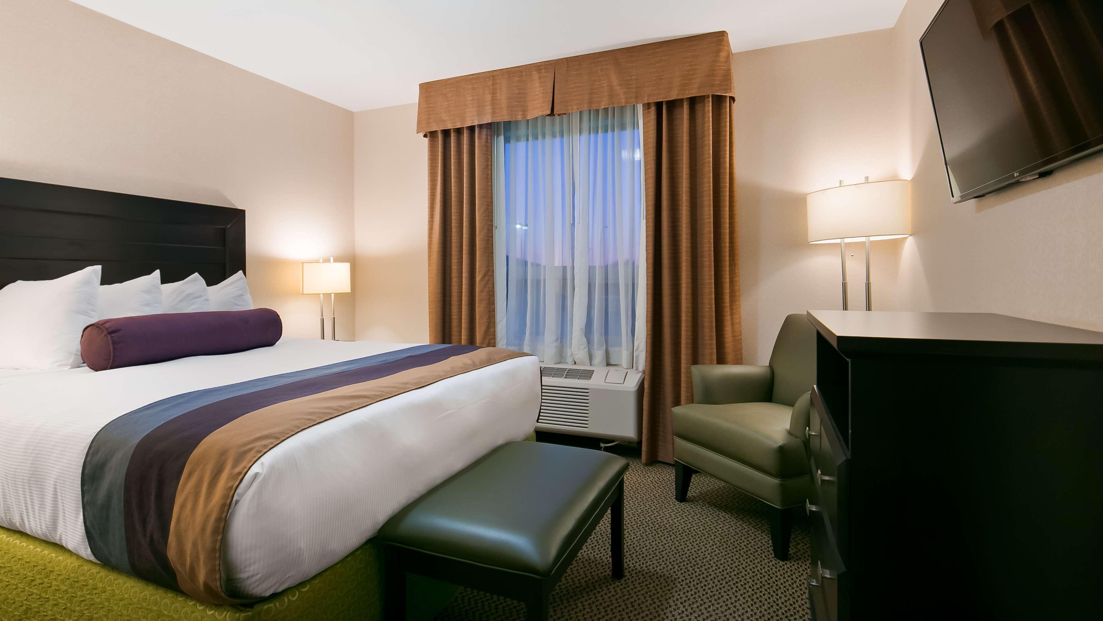 Best Western Bonnyville Inn & Suites Ngoại thất bức ảnh