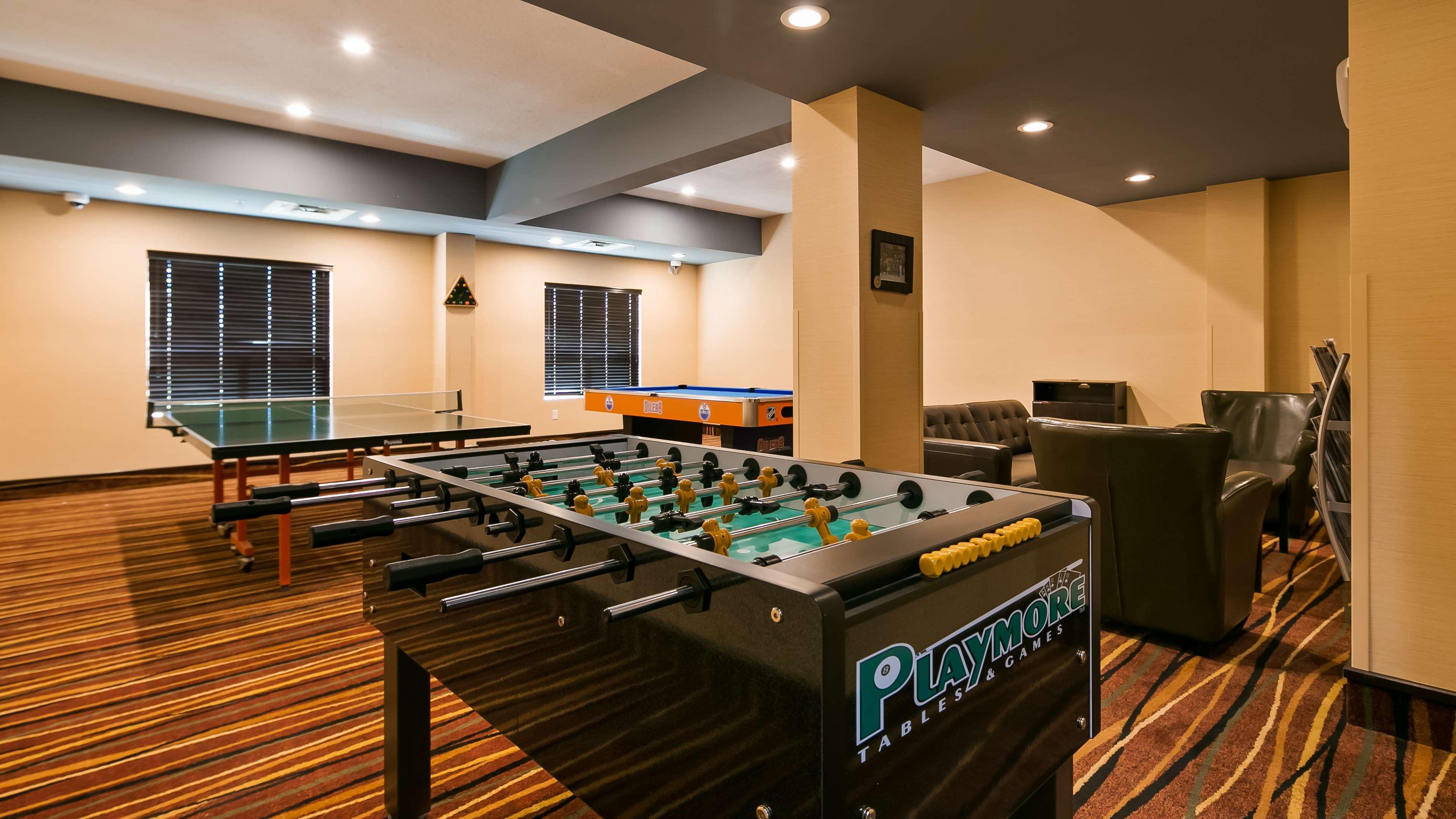 Best Western Bonnyville Inn & Suites Ngoại thất bức ảnh