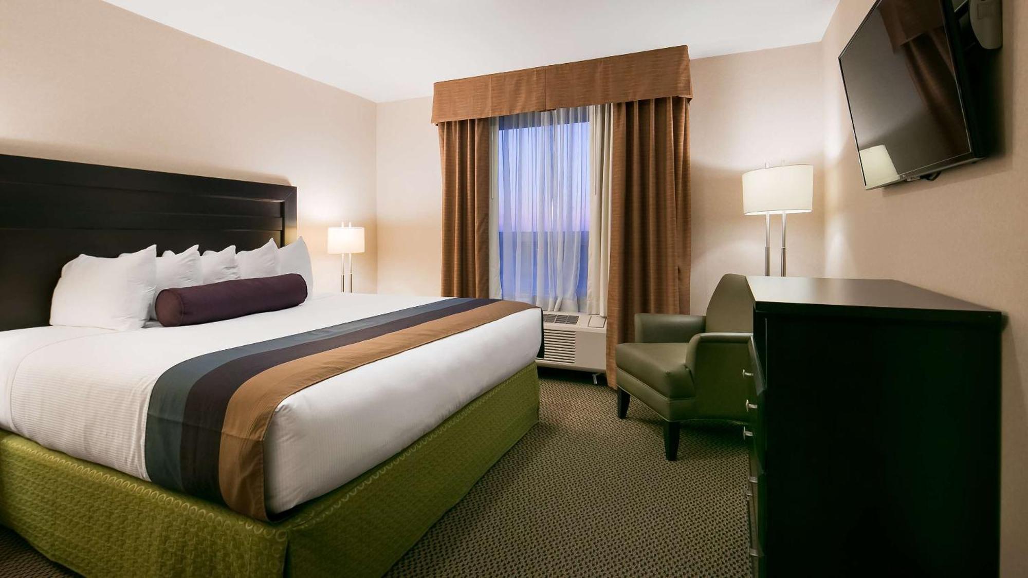 Best Western Bonnyville Inn & Suites Ngoại thất bức ảnh