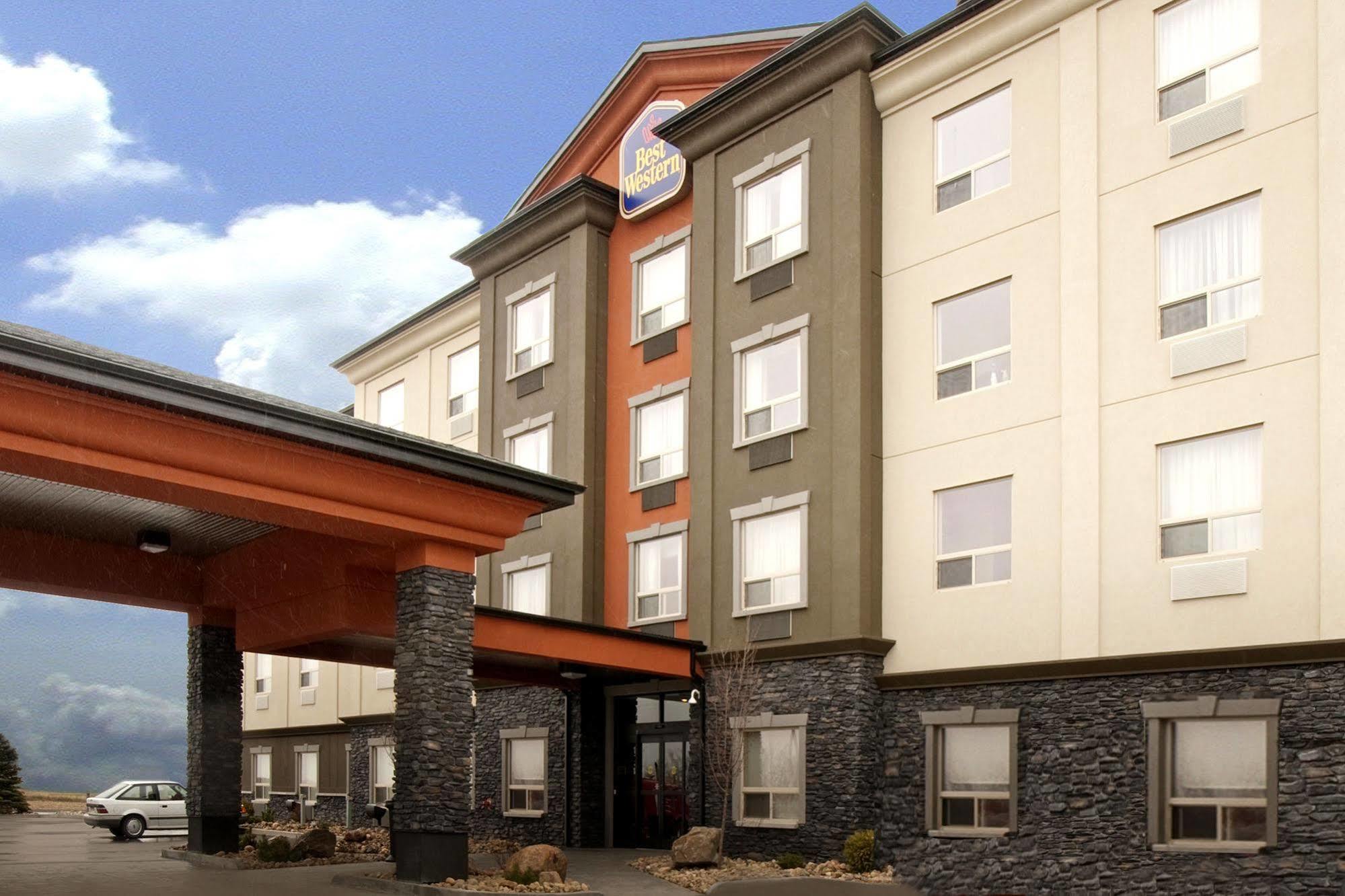 Best Western Bonnyville Inn & Suites Ngoại thất bức ảnh